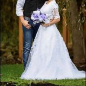 Wedding Dress (lace) (fits like S/M)